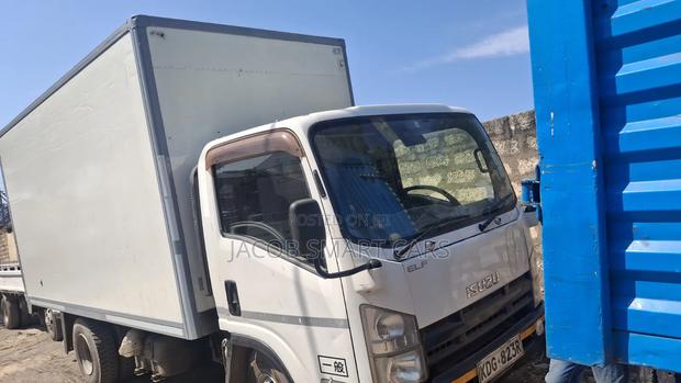 Isuzu Elfu - thumbnail 2