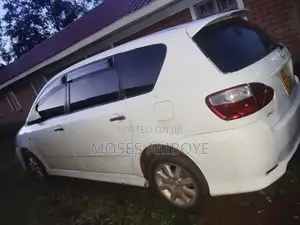 Toyota Ipsum 2005 Pearl
