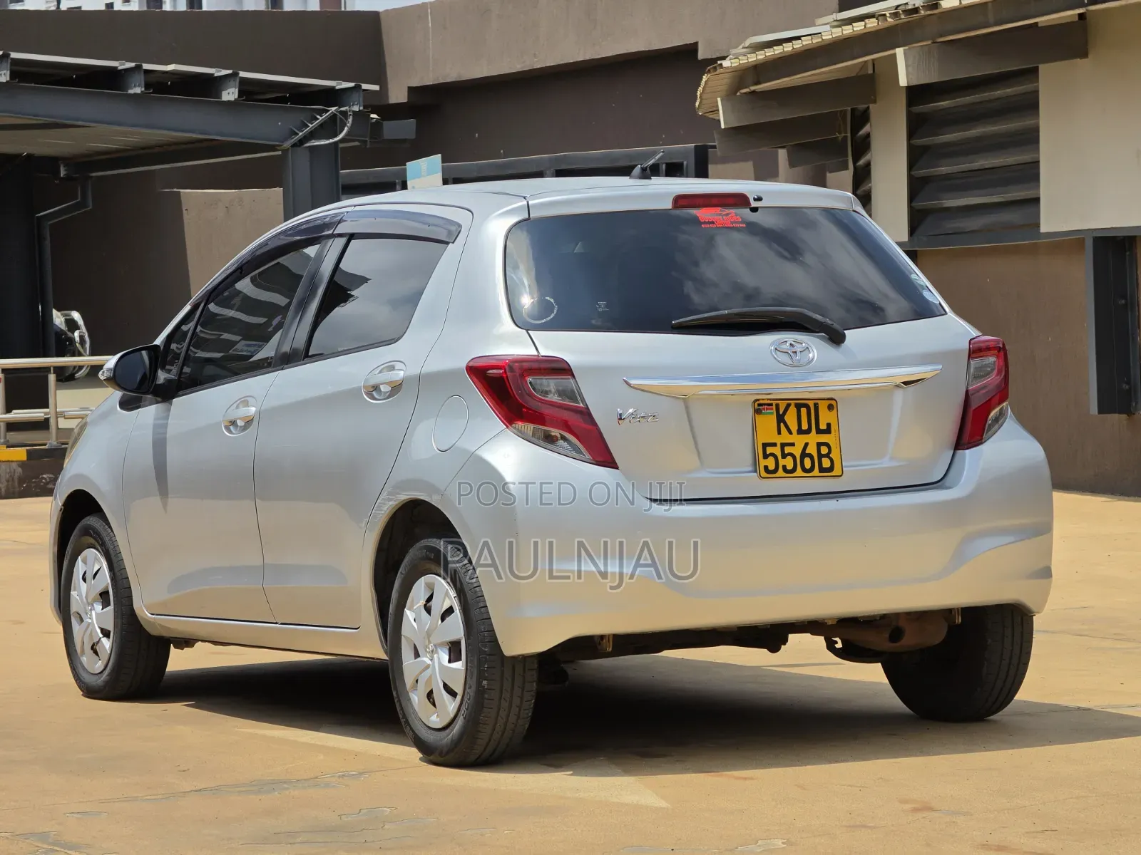 Toyota Vitz 2015