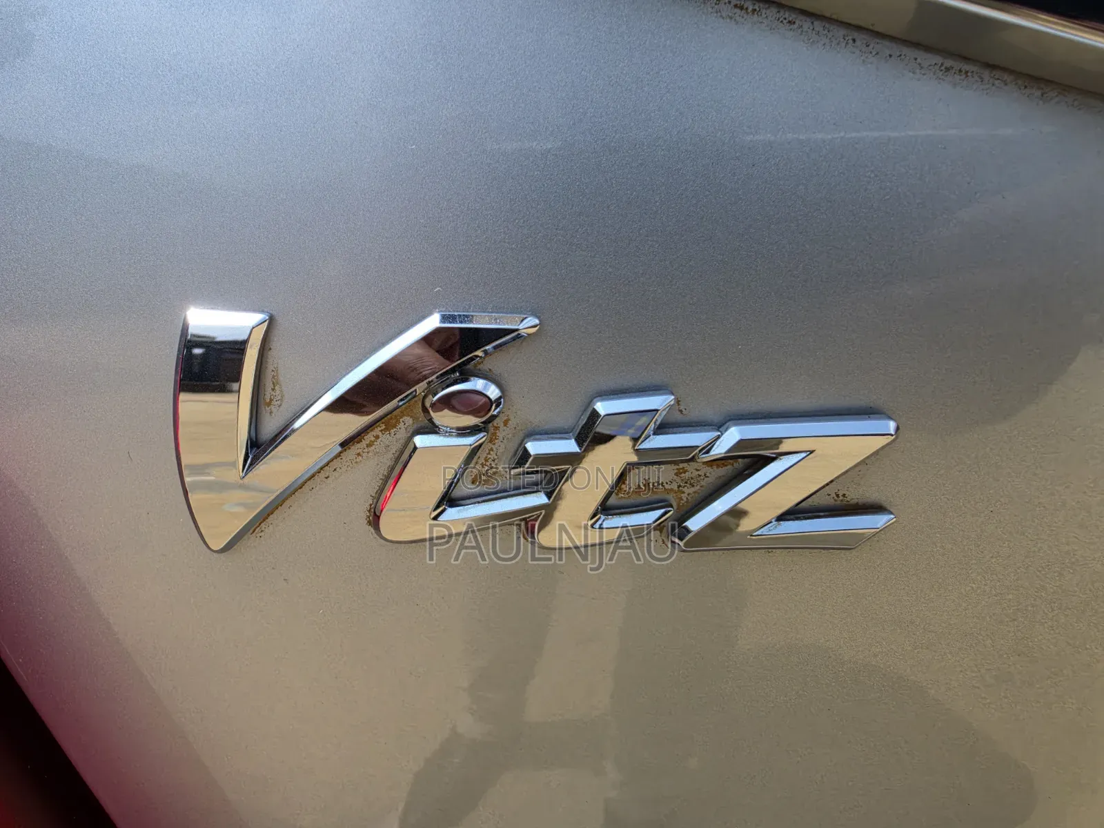 Toyota Vitz 2015