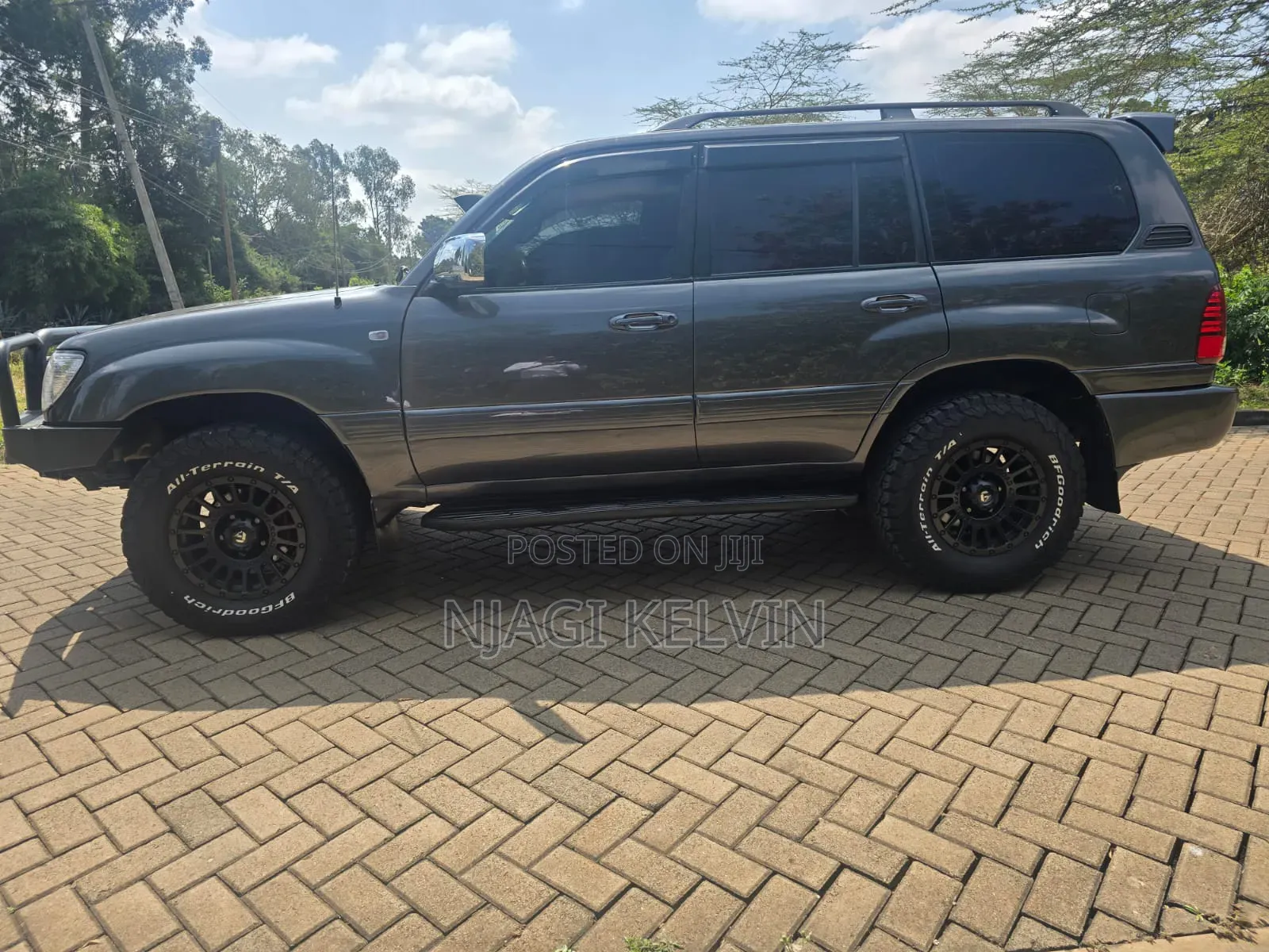 Toyota Land Cruiser 2005 Gray