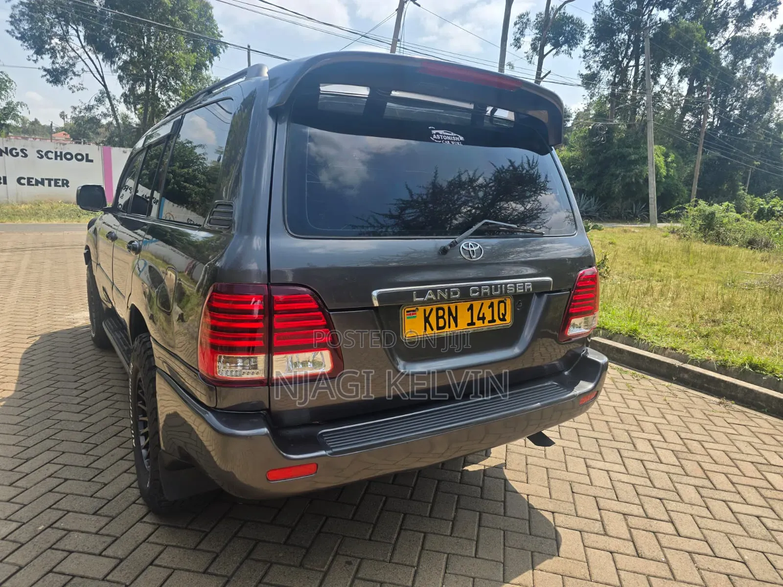 Toyota Land Cruiser 2005 Gray