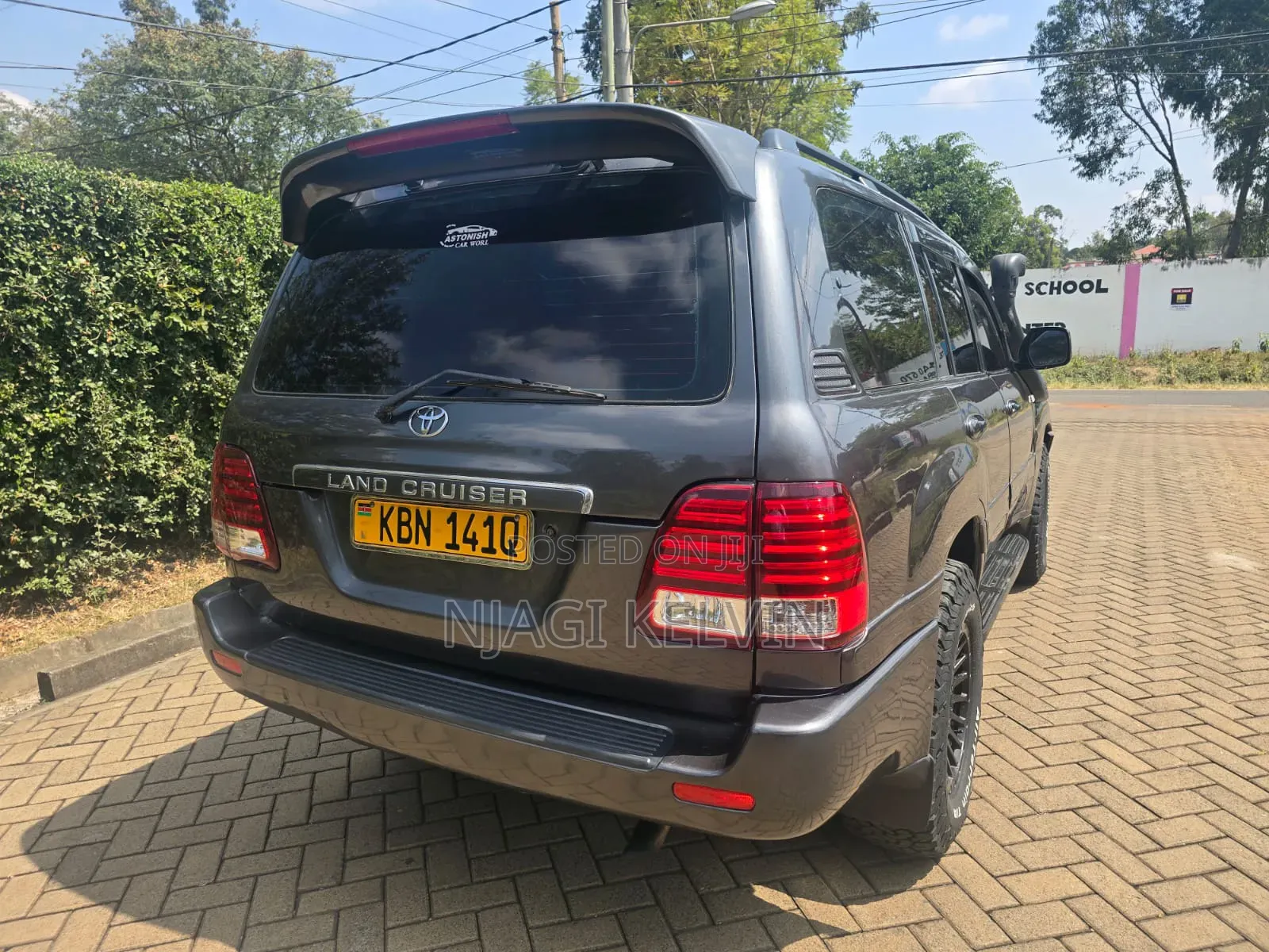 Toyota Land Cruiser 2005 Gray