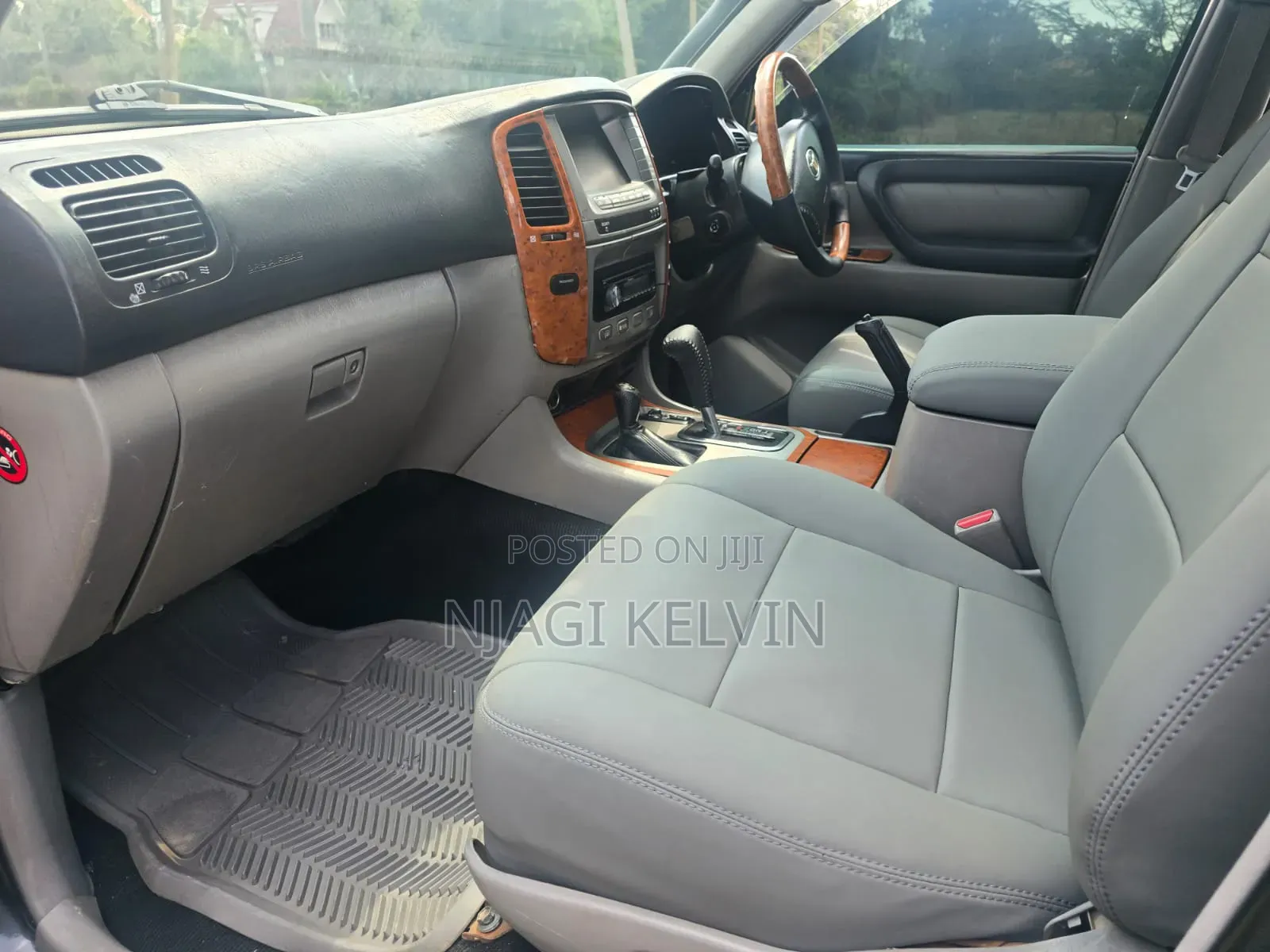 Toyota Land Cruiser 2005 Gray