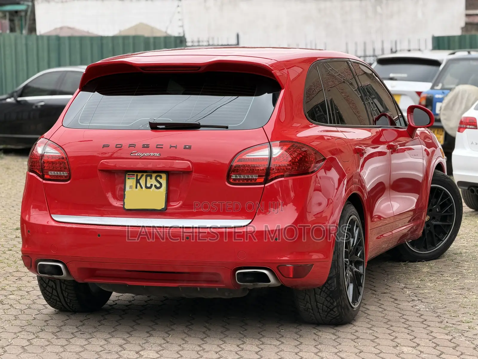 Porsche Cayenne 2013 Red