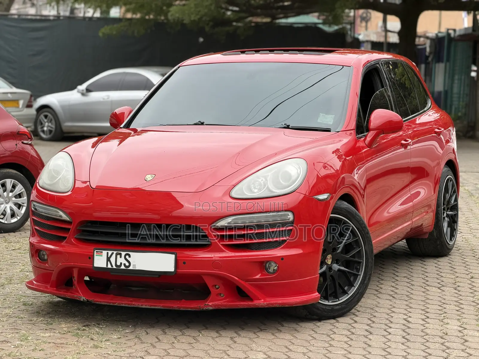 Porsche Cayenne 2013 Red