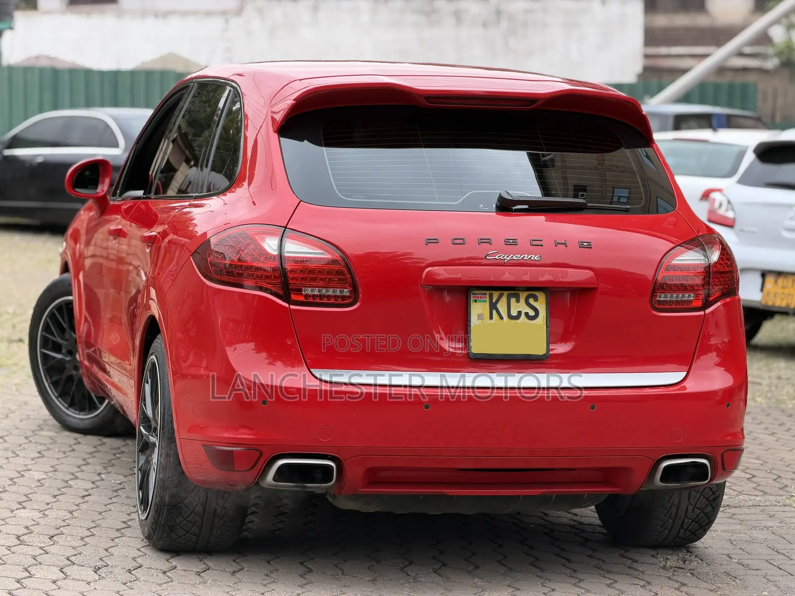 Porsche Cayenne 2013 Red