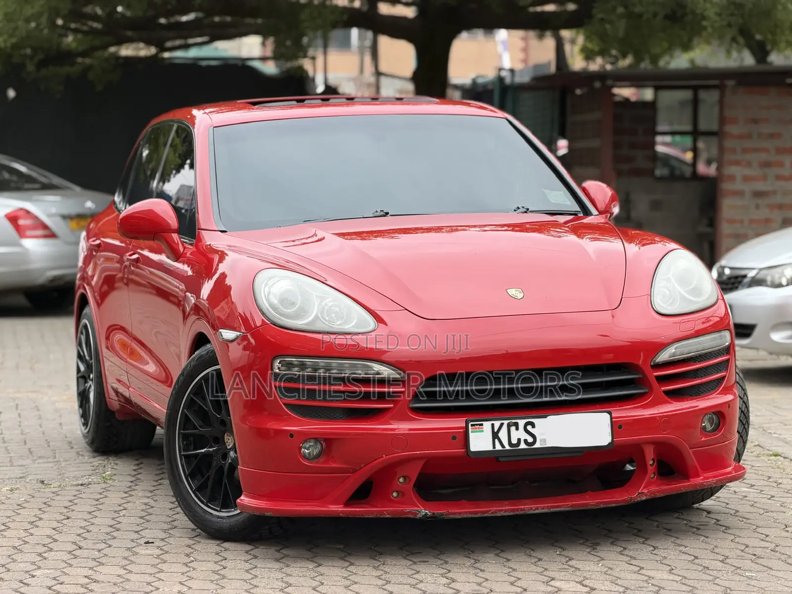 Porsche Cayenne 2013 Red