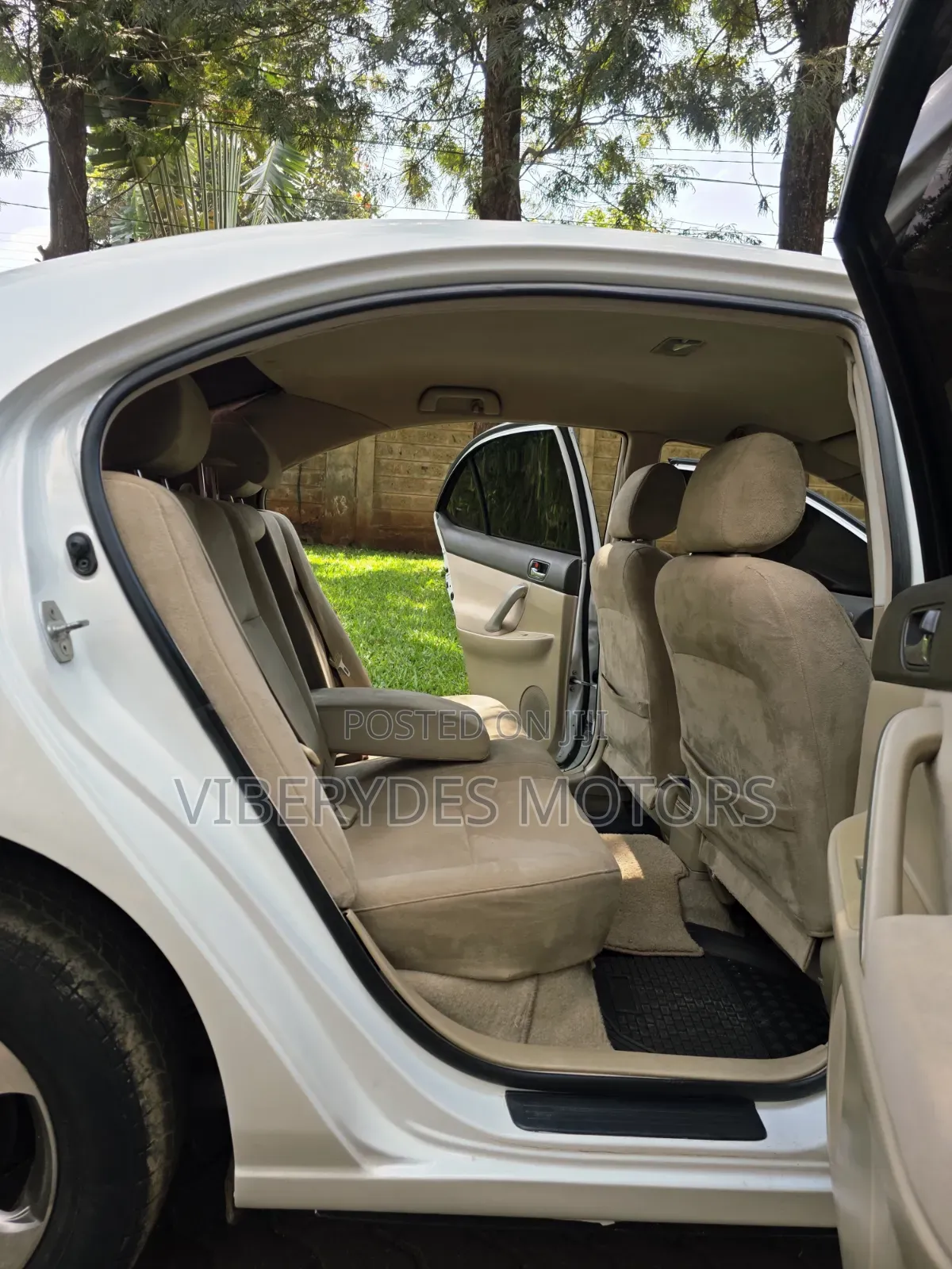 Toyota Premio 2009 White