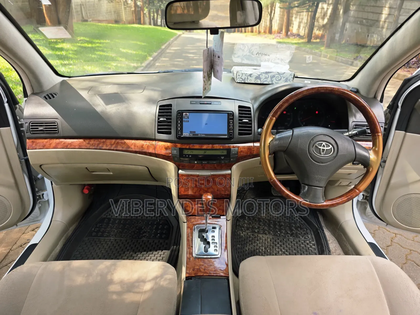 Toyota Premio 2009 White