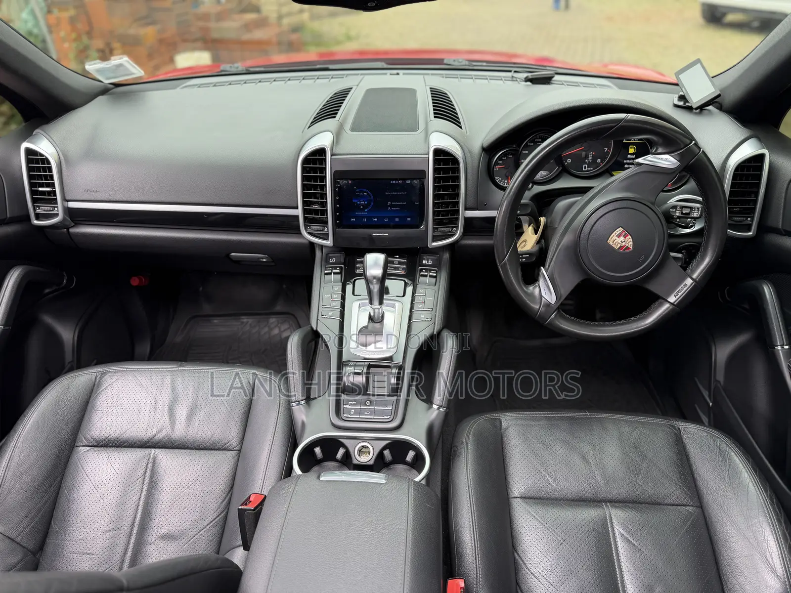 Porsche Cayenne 2013 Red