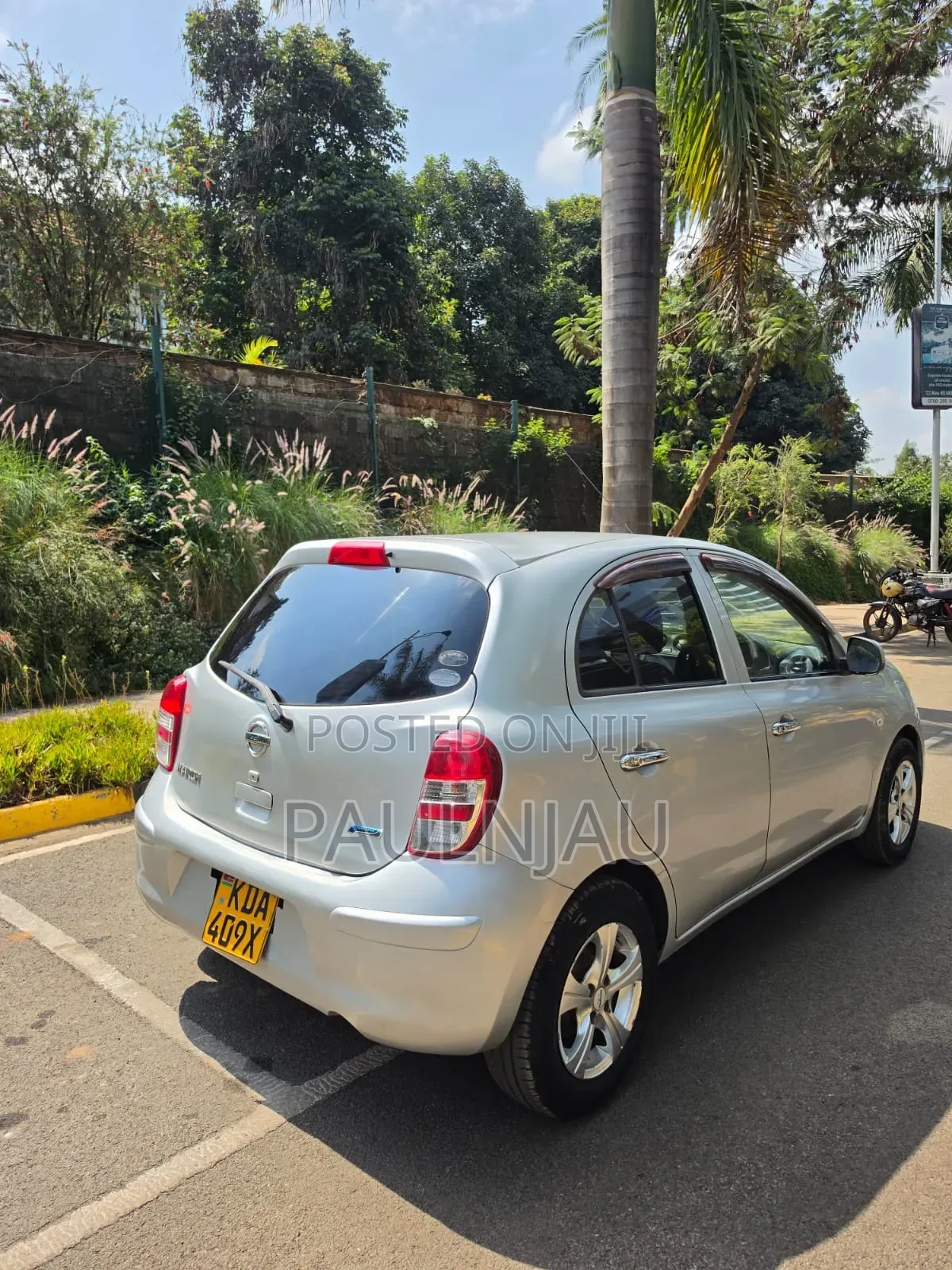 Nissan March 2014