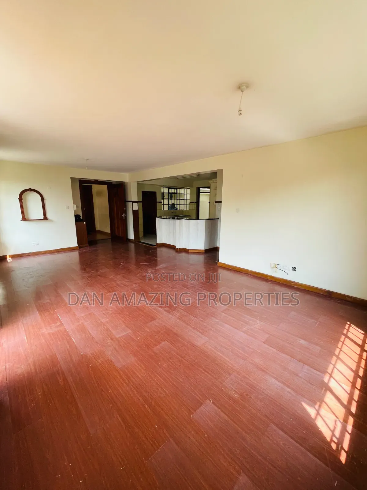 3bdrm Apartment in Githunguri Rd, Kileleshwa for rent