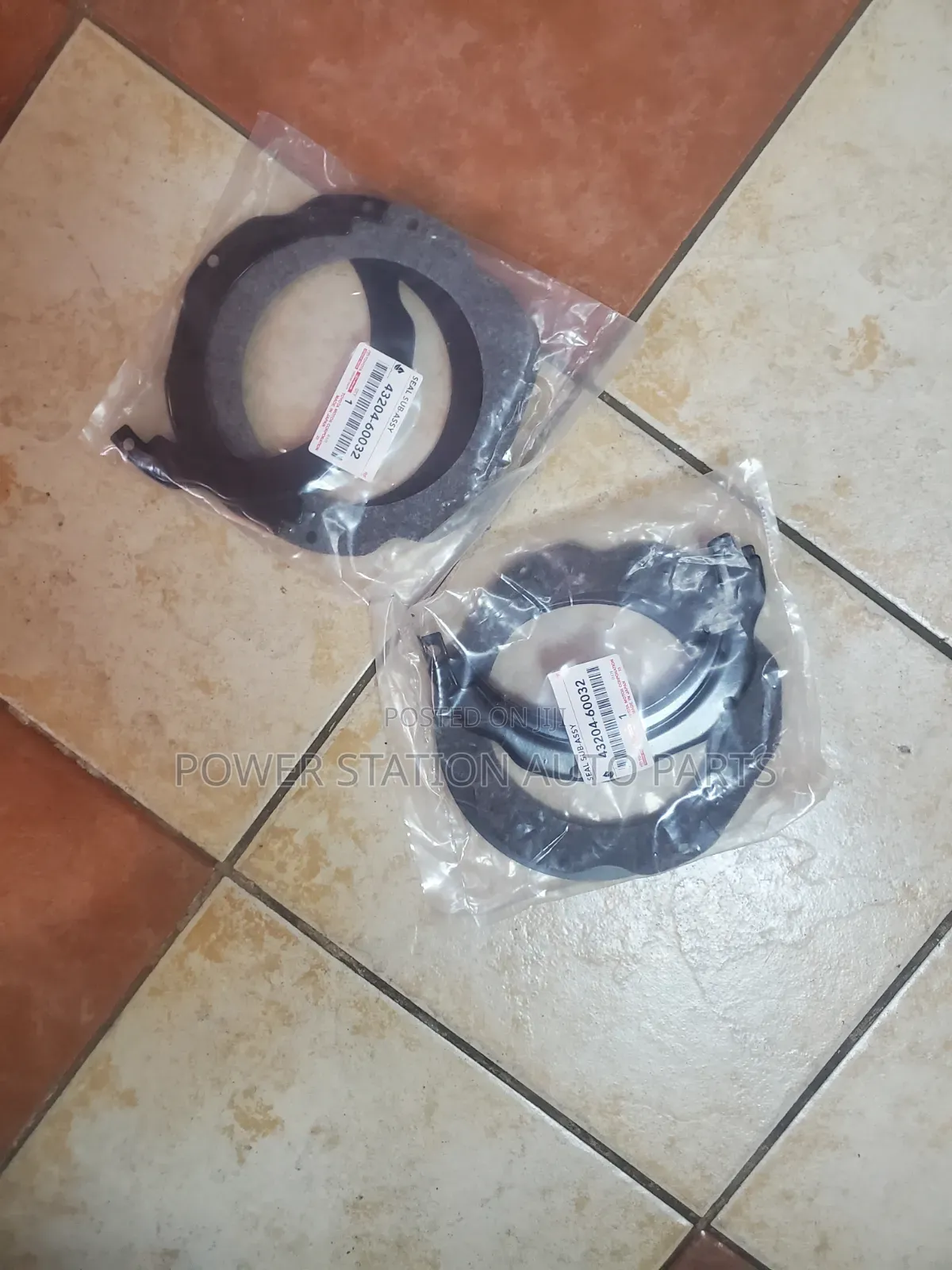 Toyota Landcruiser 79 Hub Seals