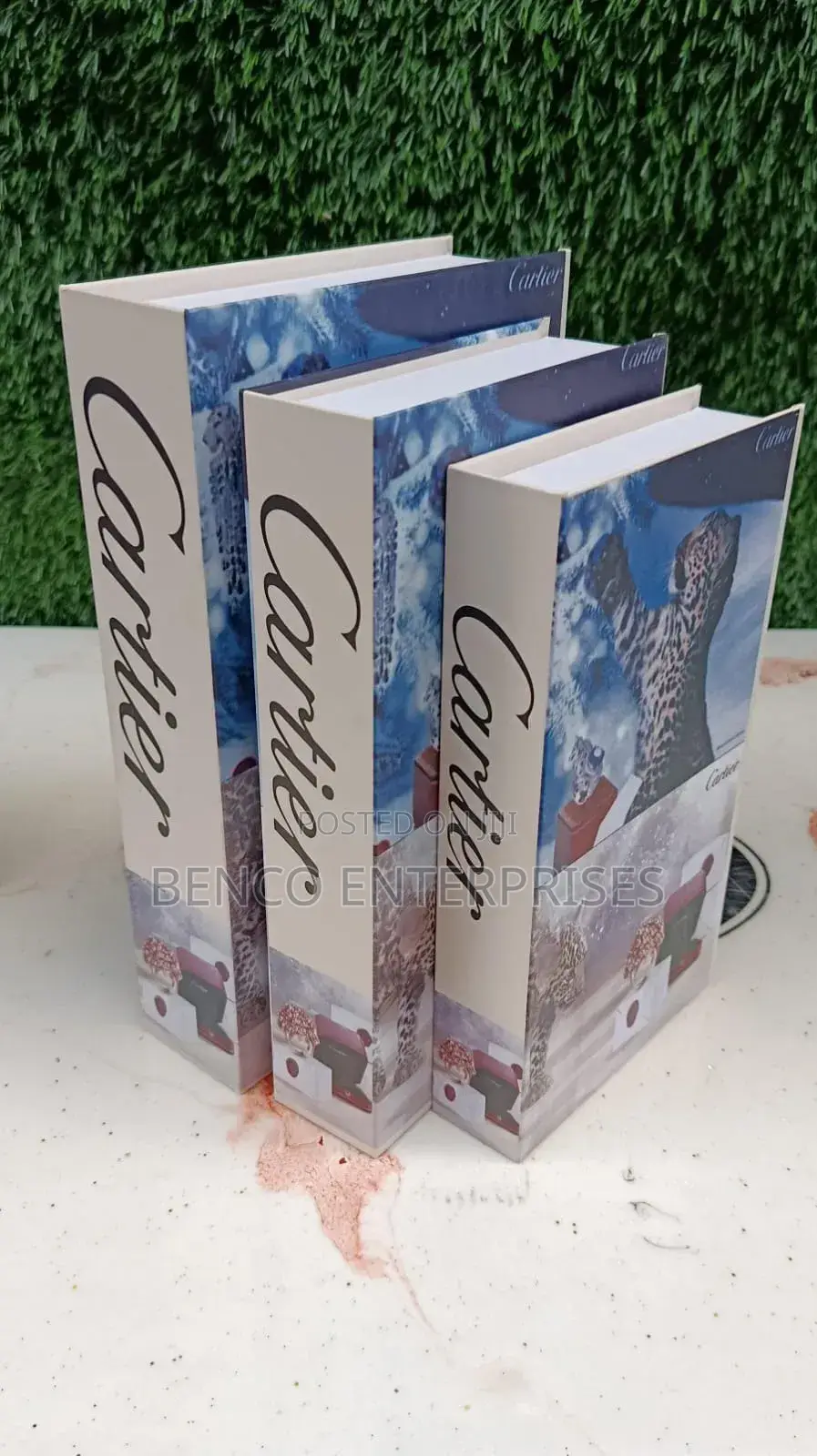 Decor Books