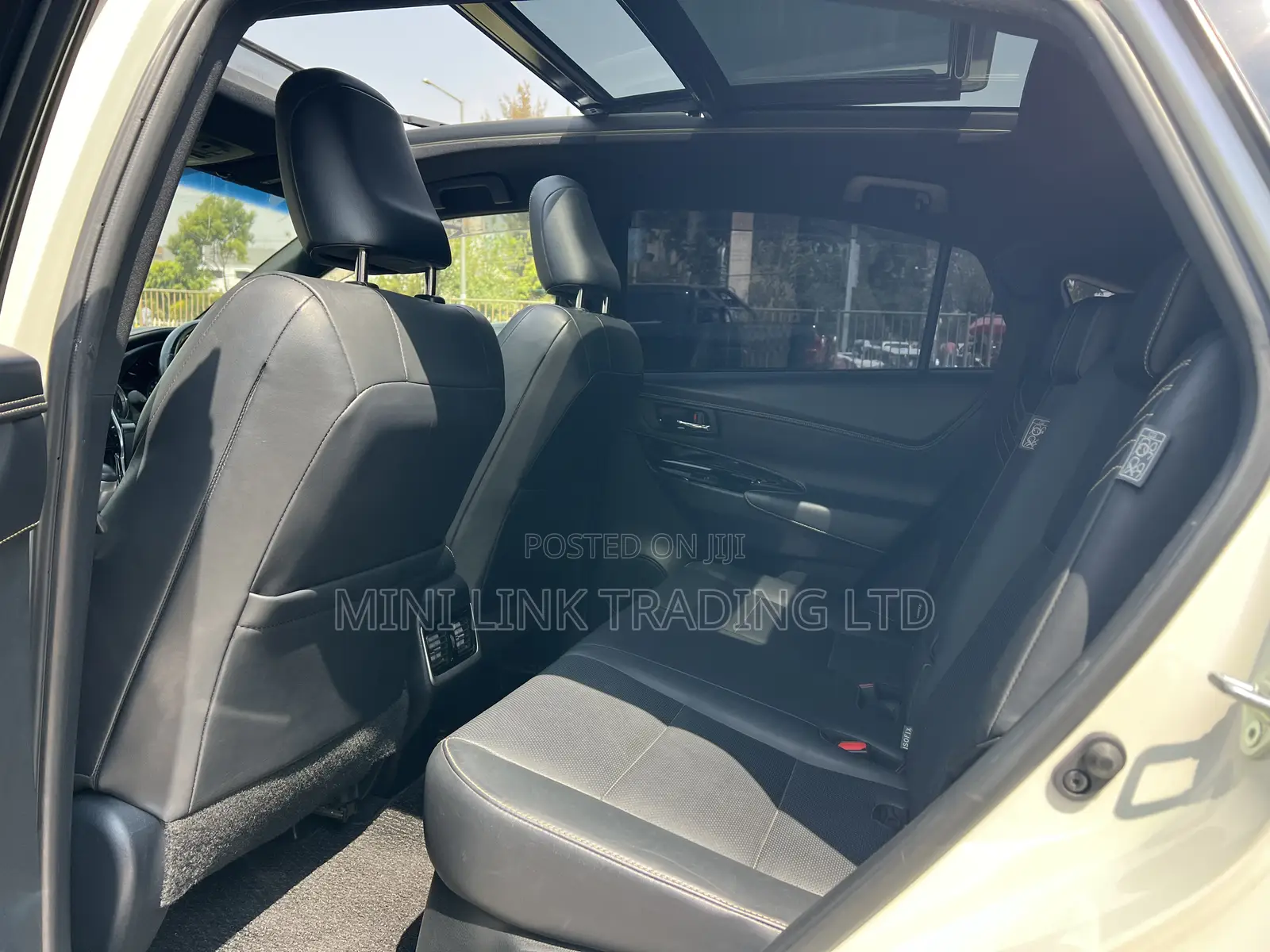 Toyota Harrier 2.0 2018 Pearl