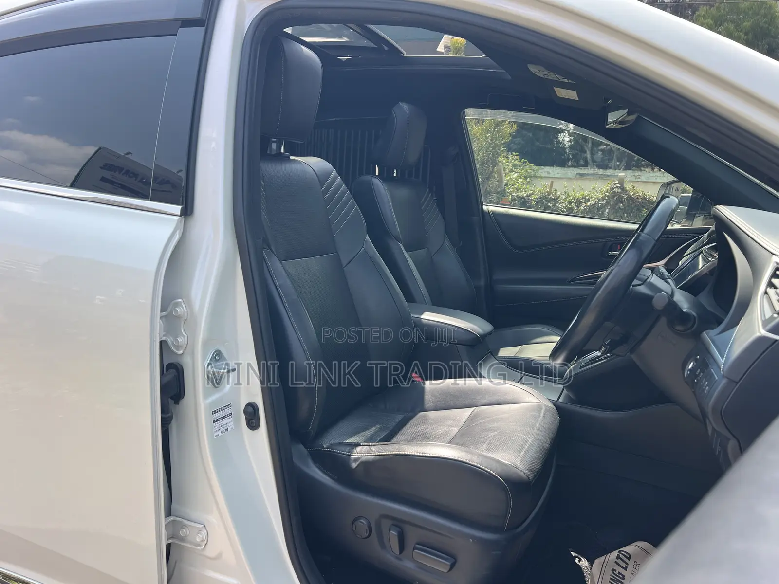 Toyota Harrier 2.0 2018 Pearl