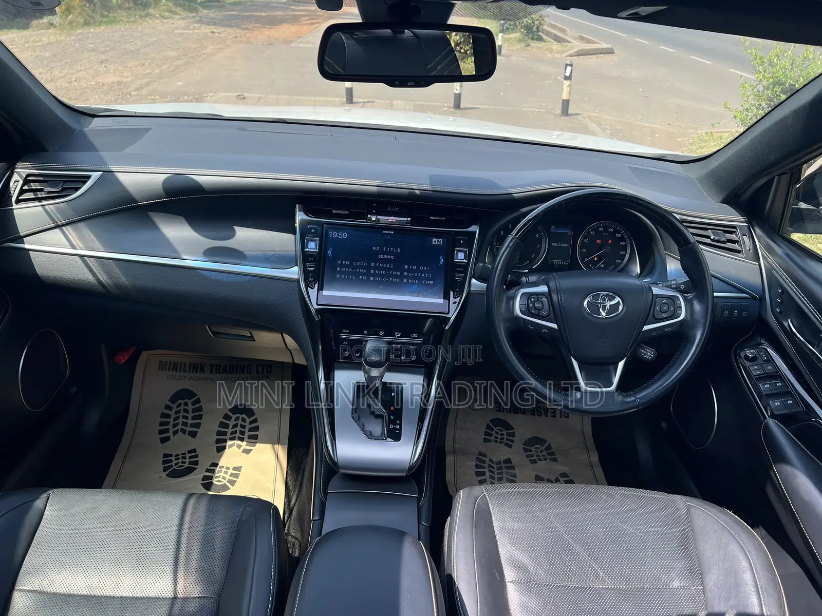 Toyota Harrier 2.0 2018 Pearl