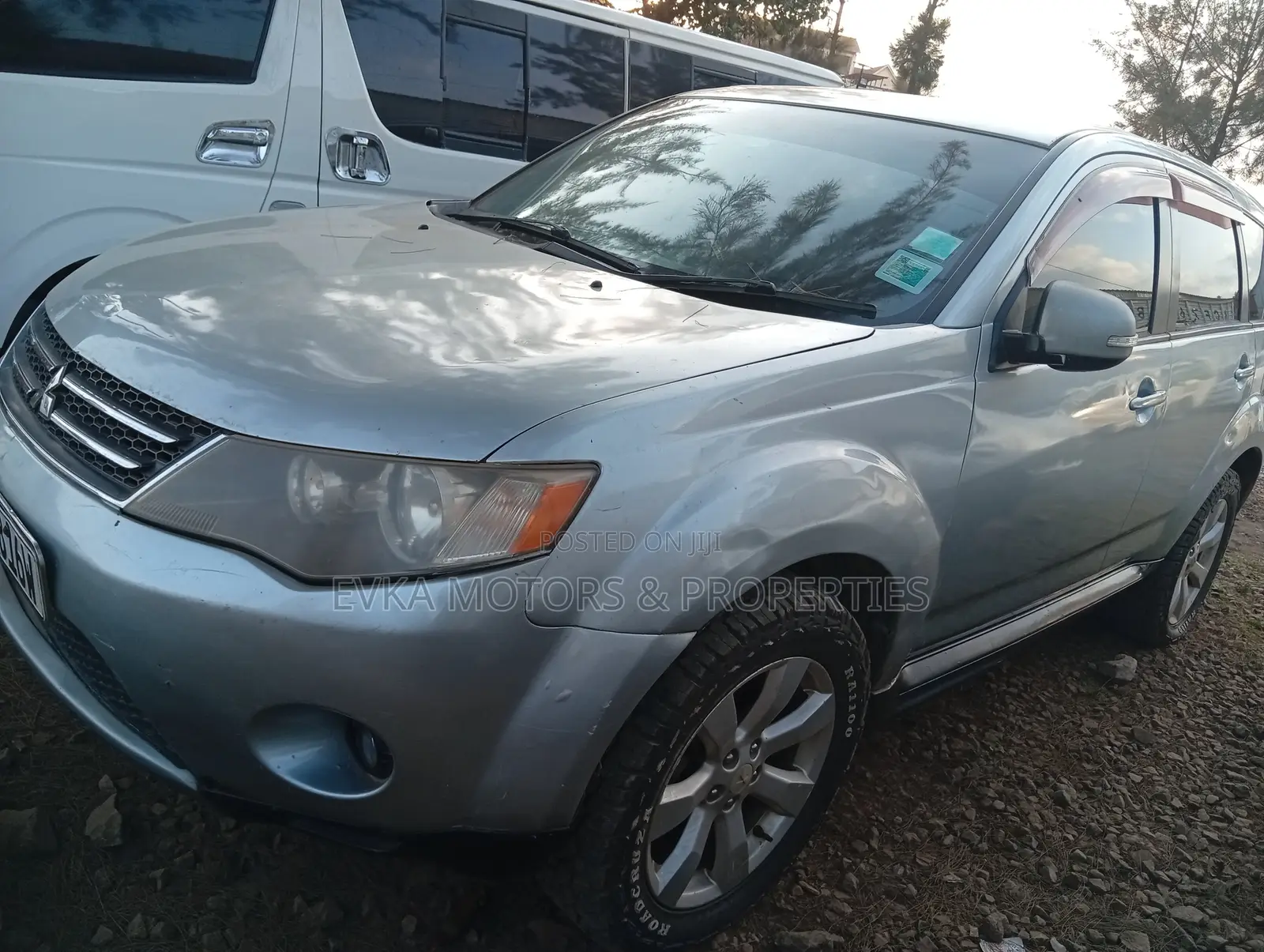Mitsubishi Outlander 2009 Silver