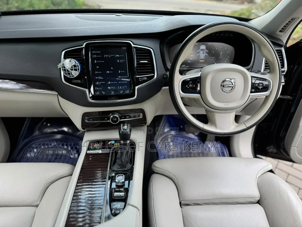 Volvo XC90 2019 Blue