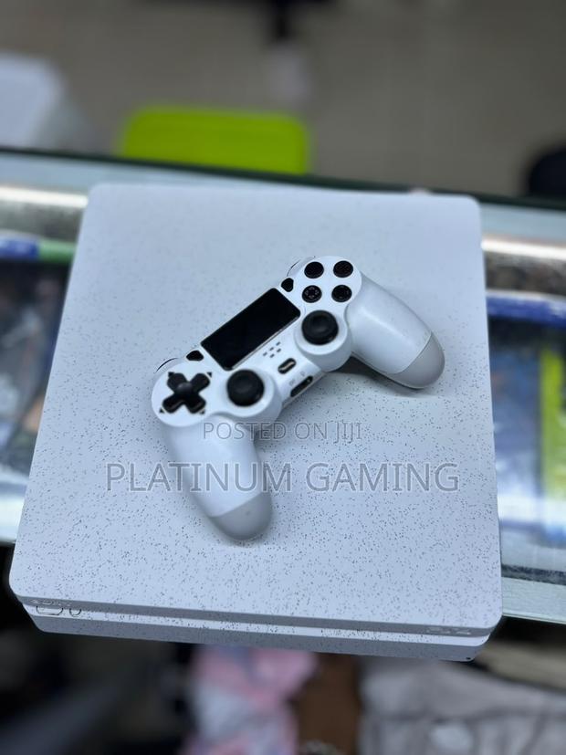 Clean Ex-Uk Ps4 Slim