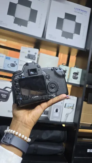 Canon 5D Mark Ii Body Full Frame Camera