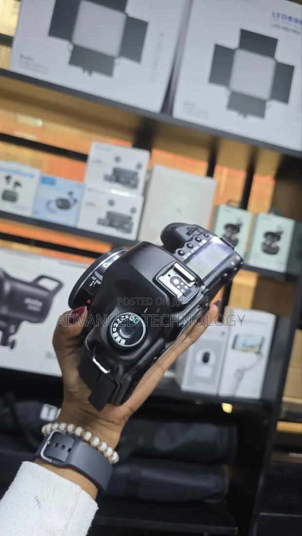 Canon 5D Mark Ii Body Full Frame Camera - thumbnail 4