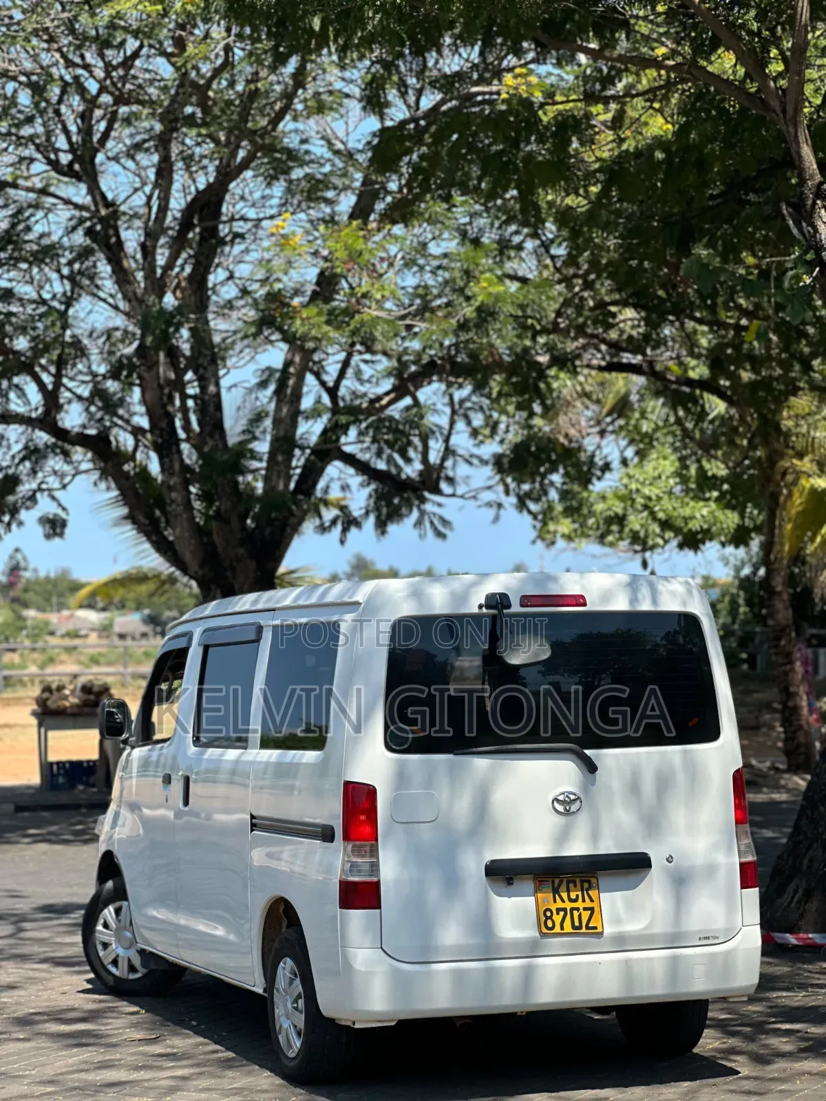 Toyota TownAce 2012 White