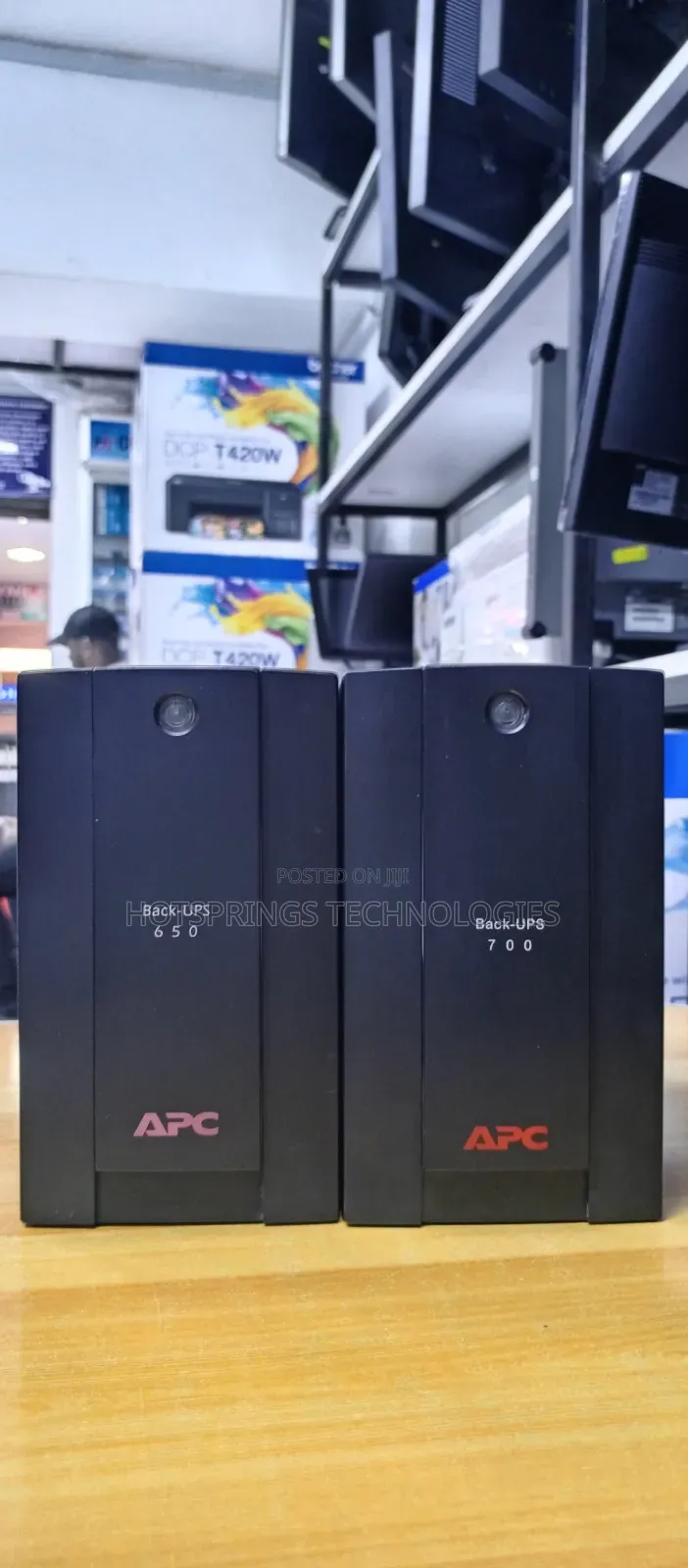 APC Back-Ups 700VA Uninterruptible Power Supply (UPS)