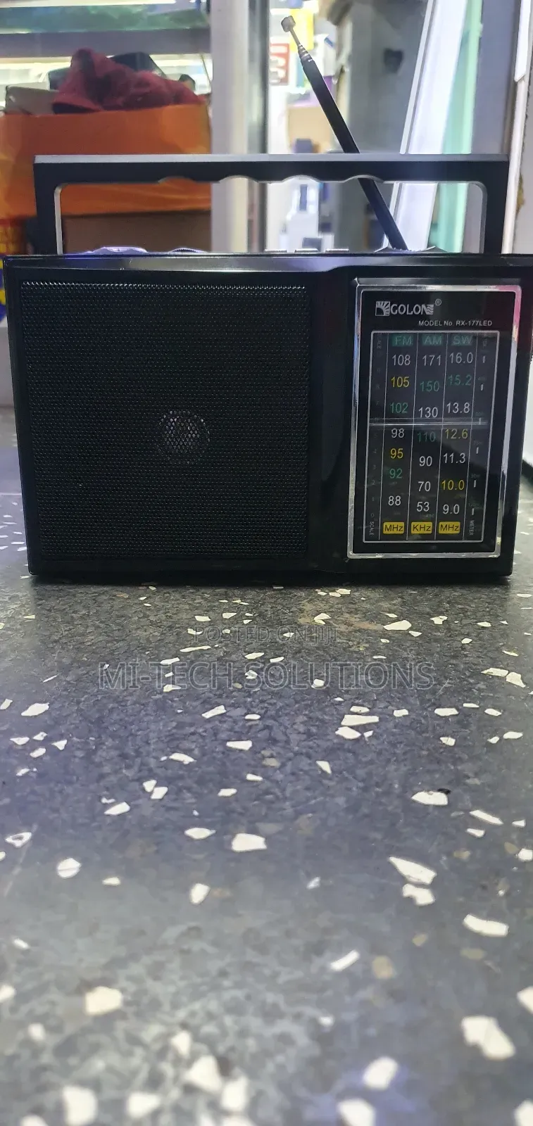 SOLON Portable Multi-Band Radio