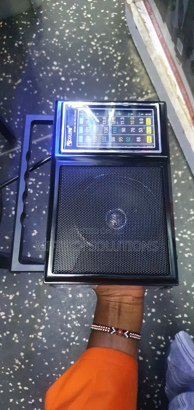 SOLON Portable Multi-Band Radio