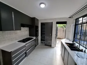 4bdrm Maisonette in Muhuri Road, Uthiru for rent
