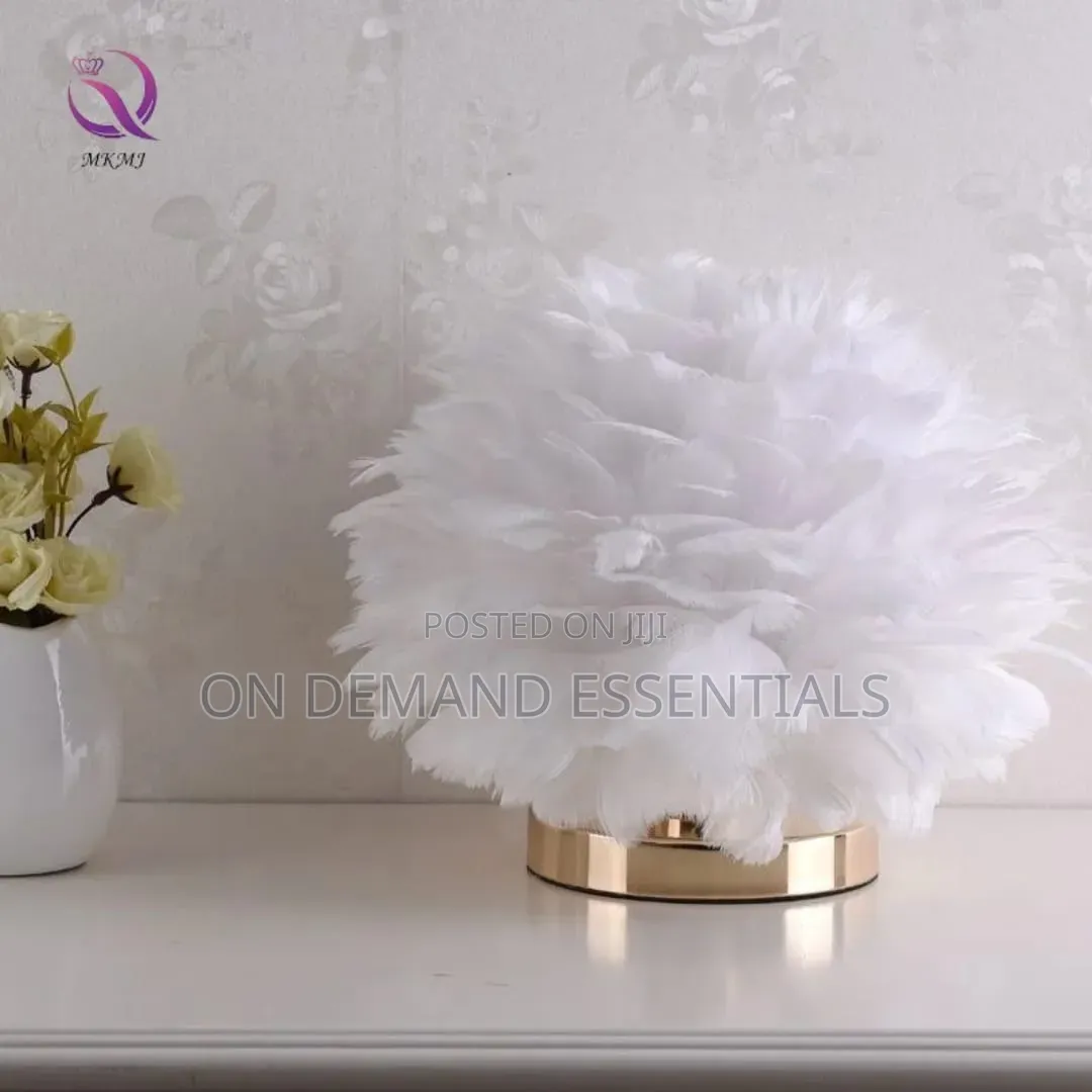 Feather Table Lamp
