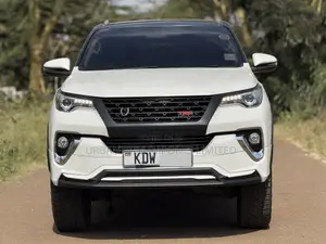 Toyota Fortuner 2018 White