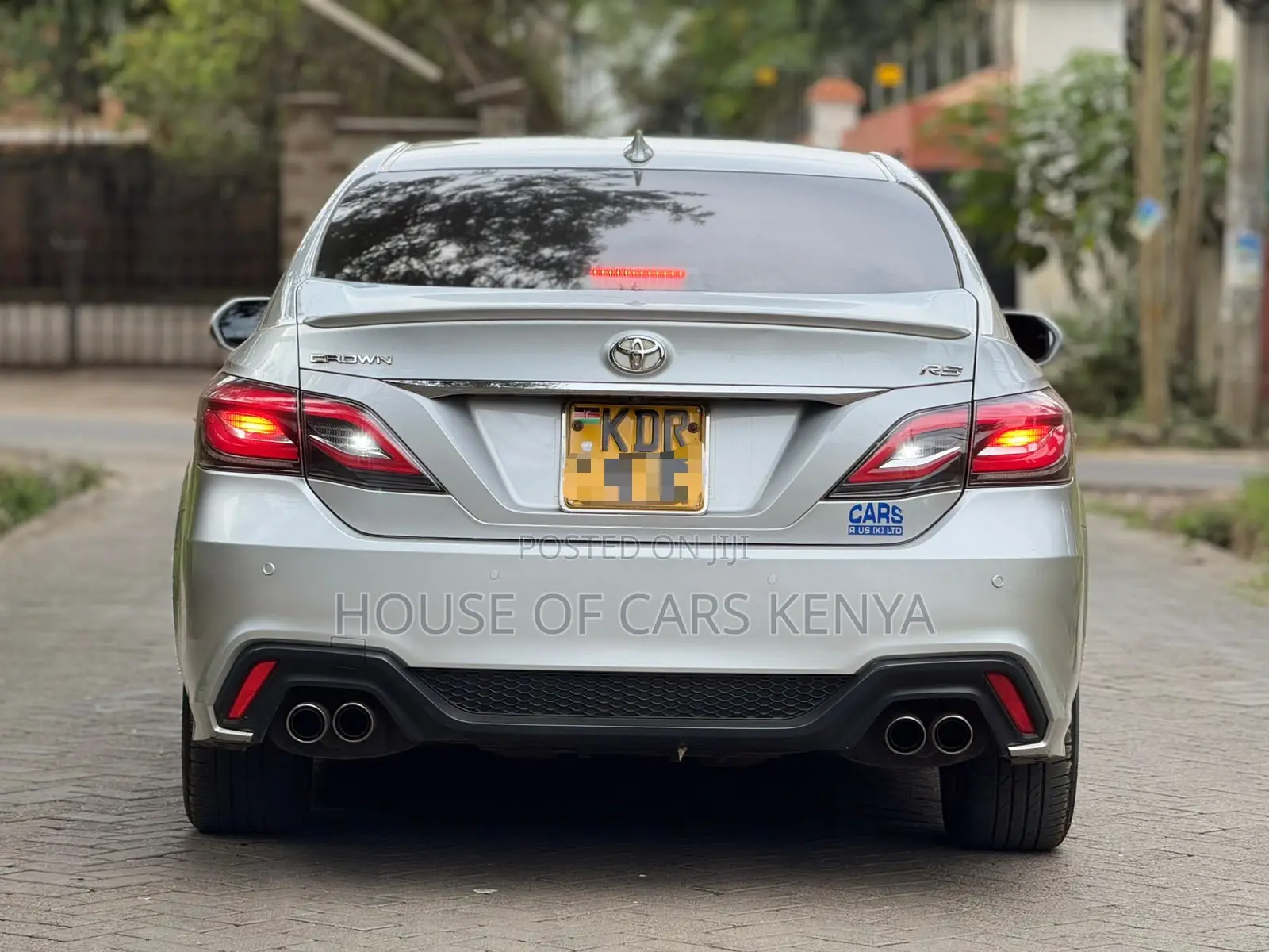 Toyota Crown 2018 Silver