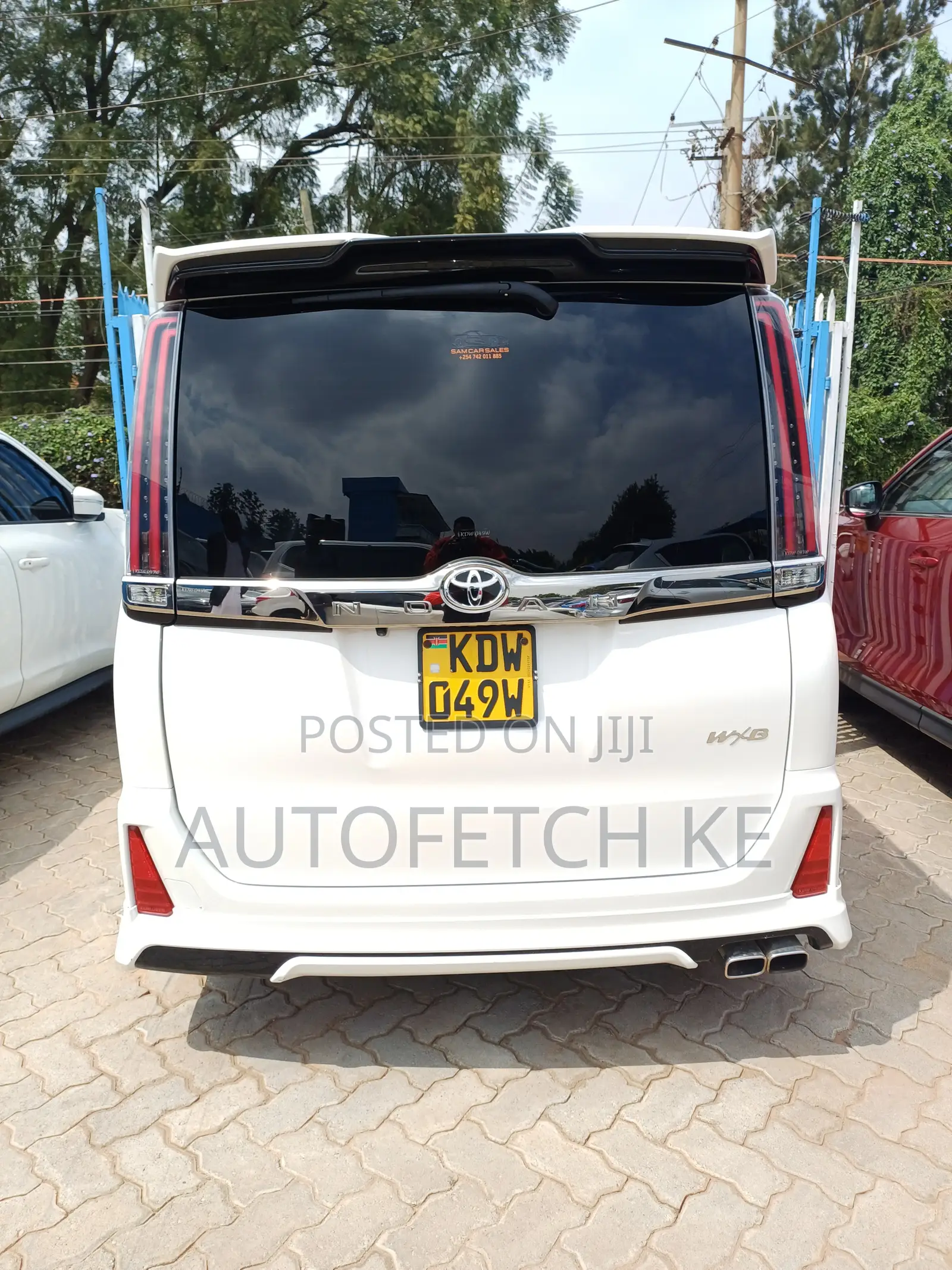 Toyota Noah 2019 White