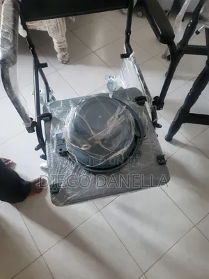 New Commode Chair