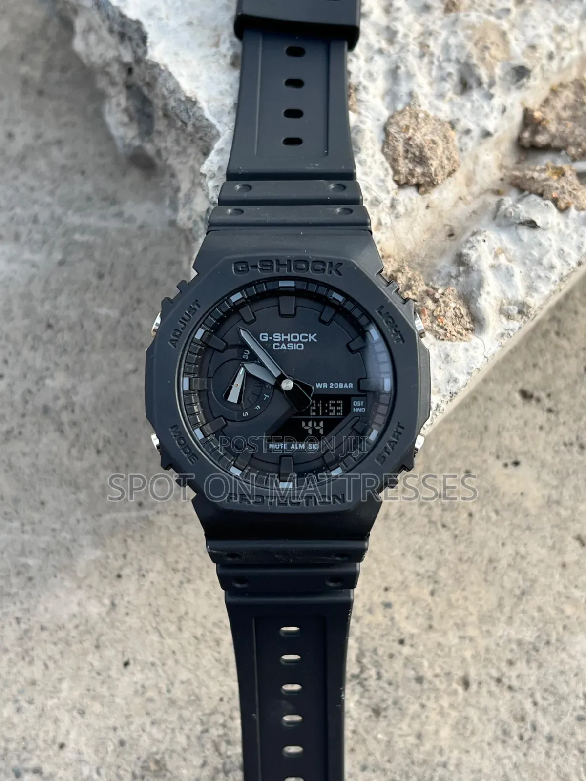 Perfect Gift  Casio G-Shock + Case. Delivery Available Nationwide.