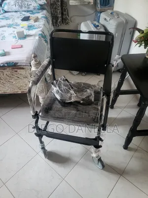 New Commode Chair