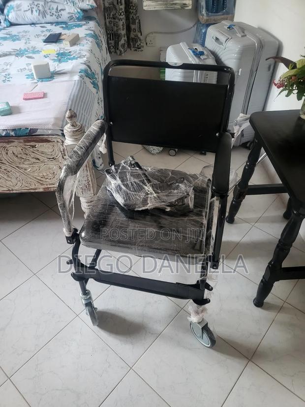 New Commode Chair - thumbnail 4