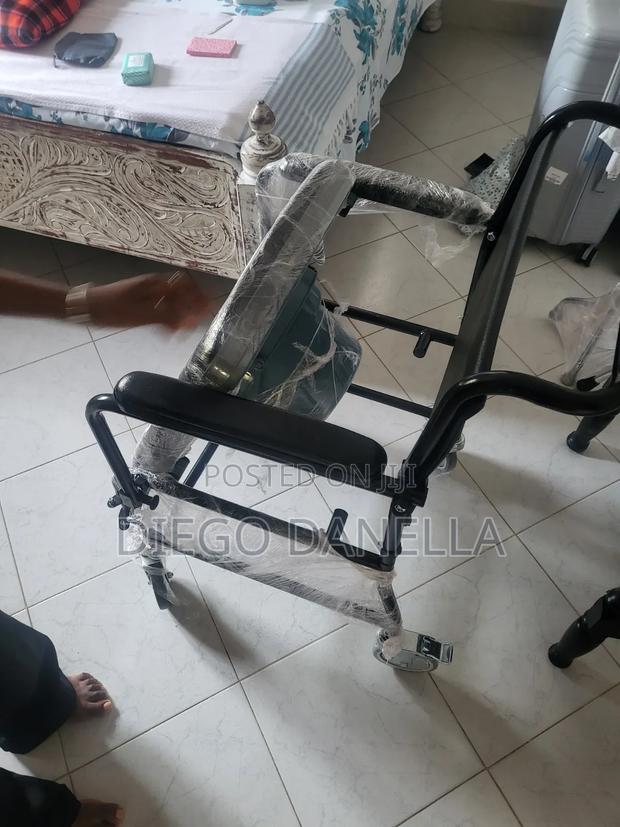 New Commode Chair - thumbnail 6