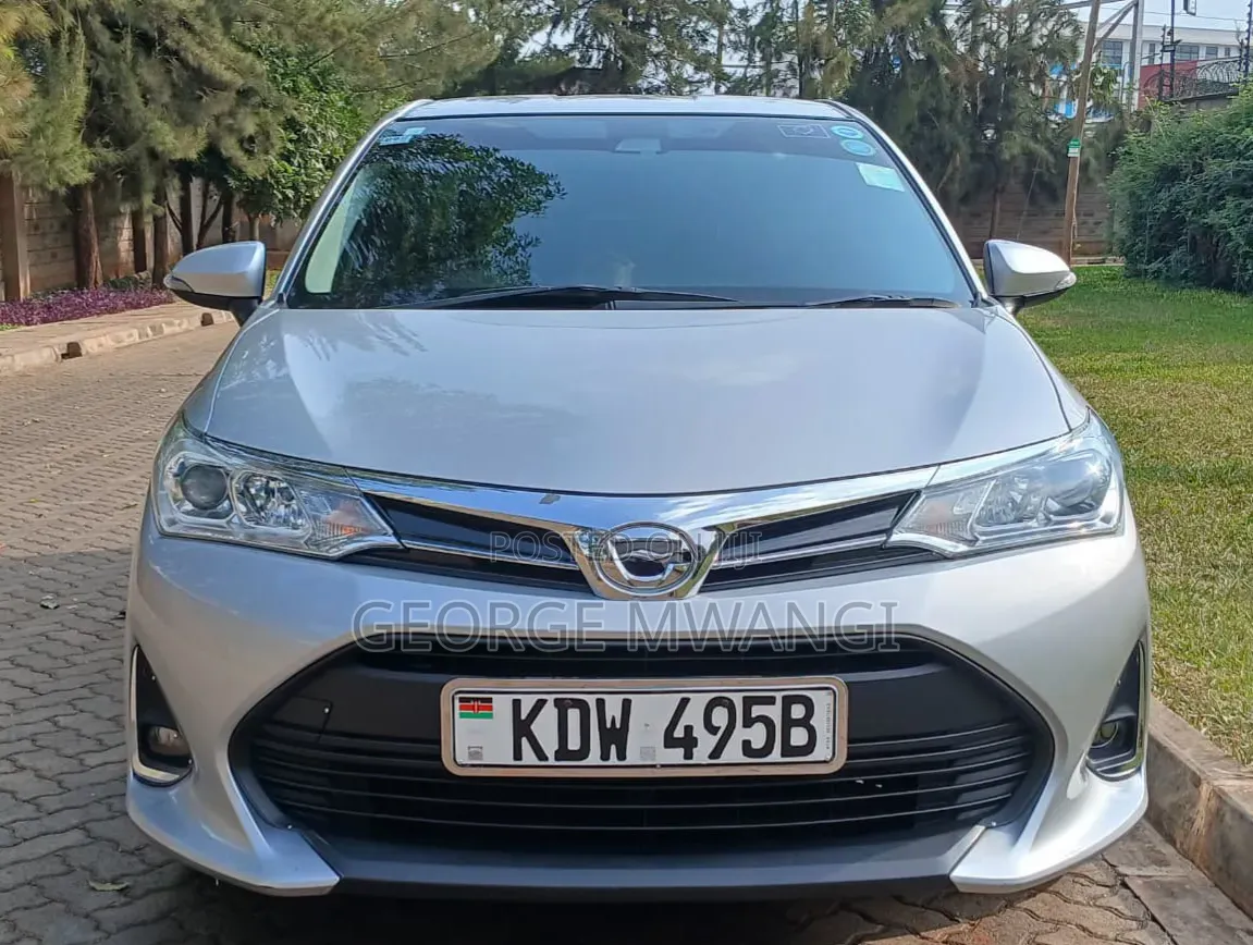 Toyota Axio 2018 Silver