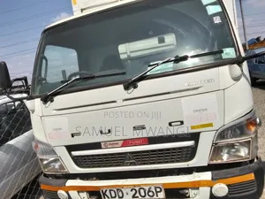 Mitsubishi Fuso 2019 White