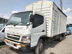Mitsubishi Fuso 2019 White
