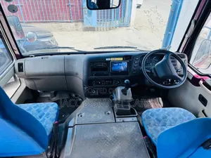 Mitsubishi Fuso Rosa 2018