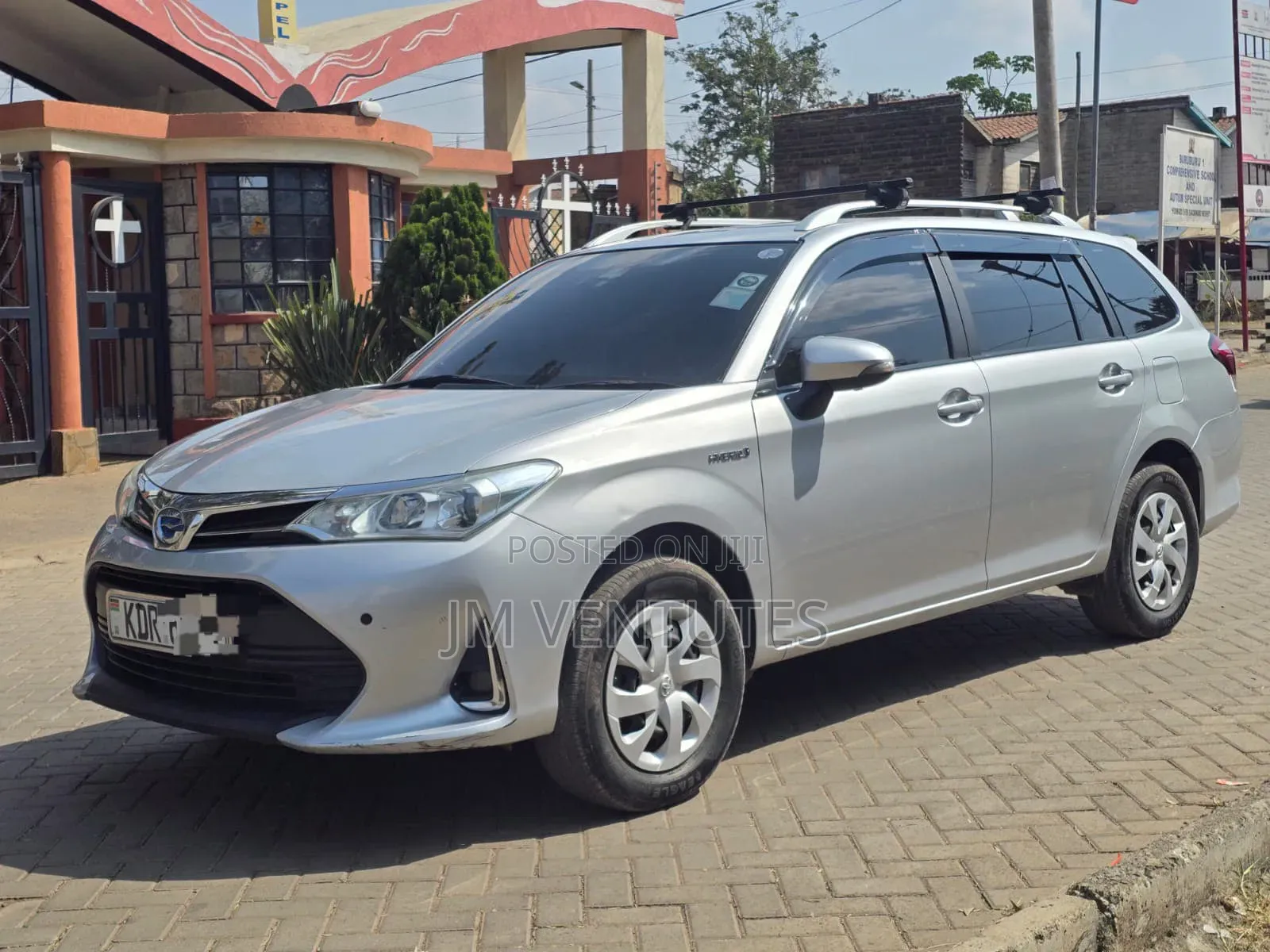 Toyota Corolla Fielder 2018 Silver