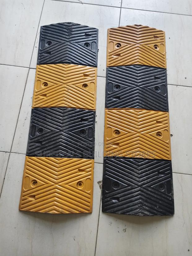 Rubber Speed Bumps for Driveways - thumbnail 9