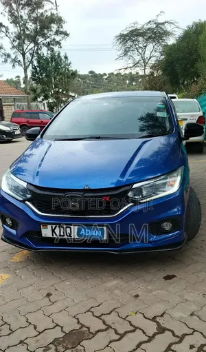 Honda Grace 2017 Blue
