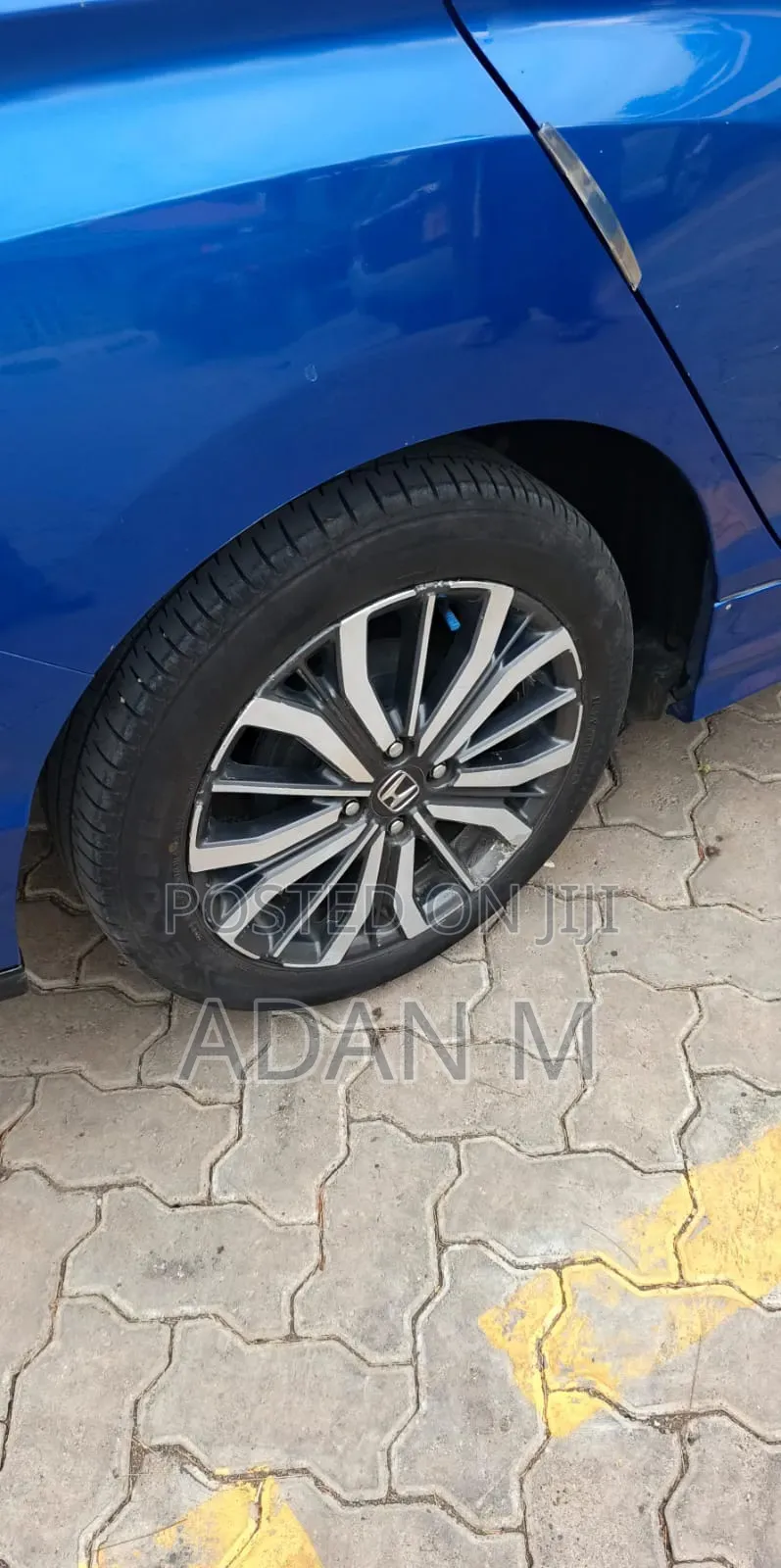 Honda Grace 2017 Blue