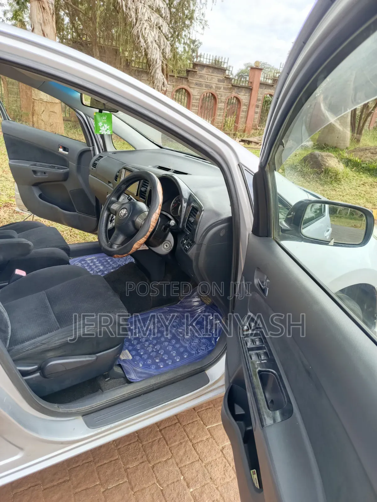 Toyota Wish 2006 Silver